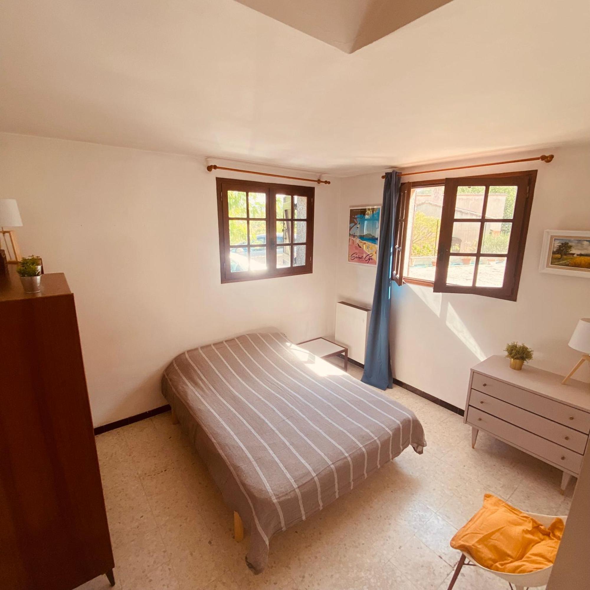 Villa La Louette, 100M Centre-Village, Piscine H-Sol, Proche Mer Saint-Cyr-sur-Mer Luaran gambar