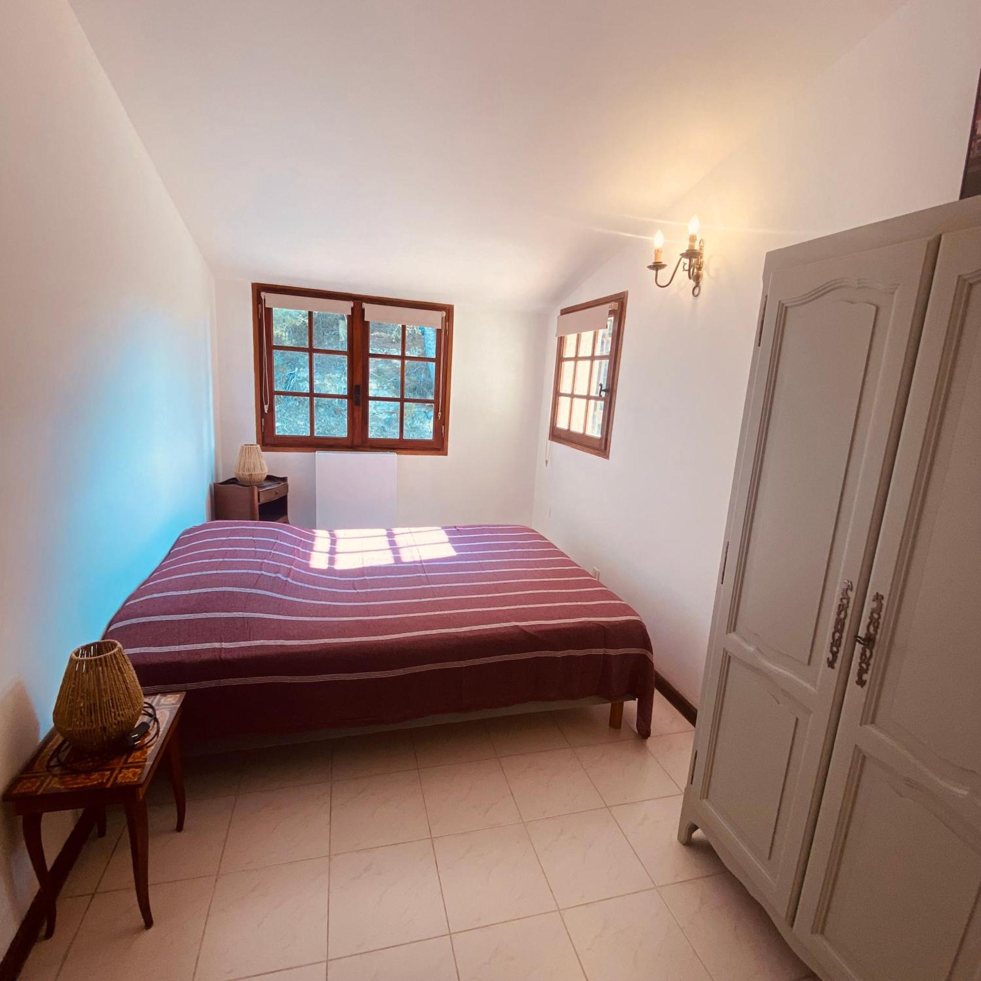 Villa La Louette, 100M Centre-Village, Piscine H-Sol, Proche Mer Saint-Cyr-sur-Mer Luaran gambar
